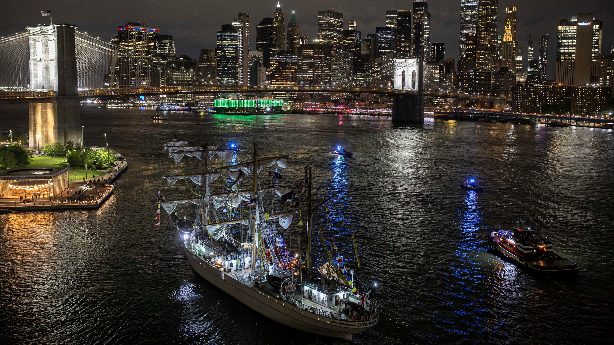Tragedy on the East River: Mexican Navy Tall Ship Collides with Brooklyn Bridge, Leaving Two Dead