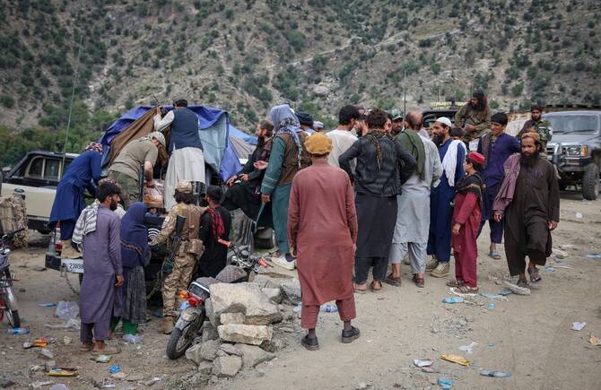 Afghanistan Earthquake Tragedy Deepens: Survivors Cling to Hope Amid Aid Shortages