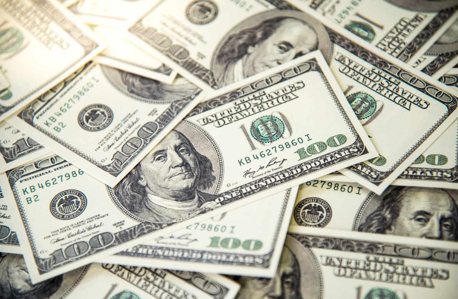 US Dollar Still Rules the Forex World — Despite the Noise