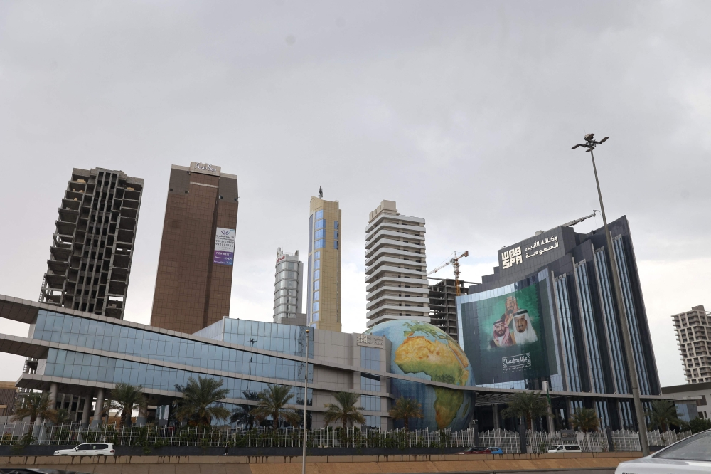 Saudi Arabia Intercepts Two Cruise Missiles South of Riyadh, Foils Drone Attack