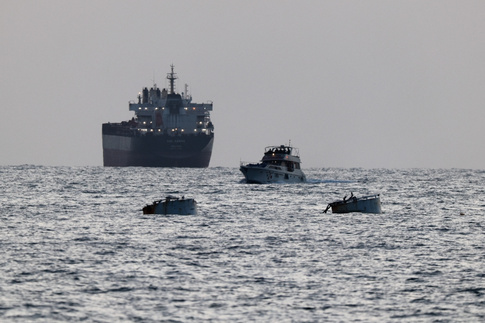 israel intercepts gaza aid flotilla carrying 430 activists amid rising global criticism