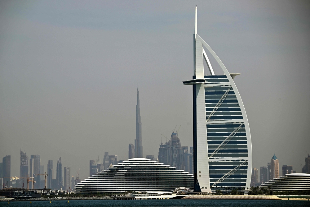 Qatar, Bahrain, and Kuwait Issue Emergency Alerts After US Strikes on Iran Raise Gulf Security Concerns