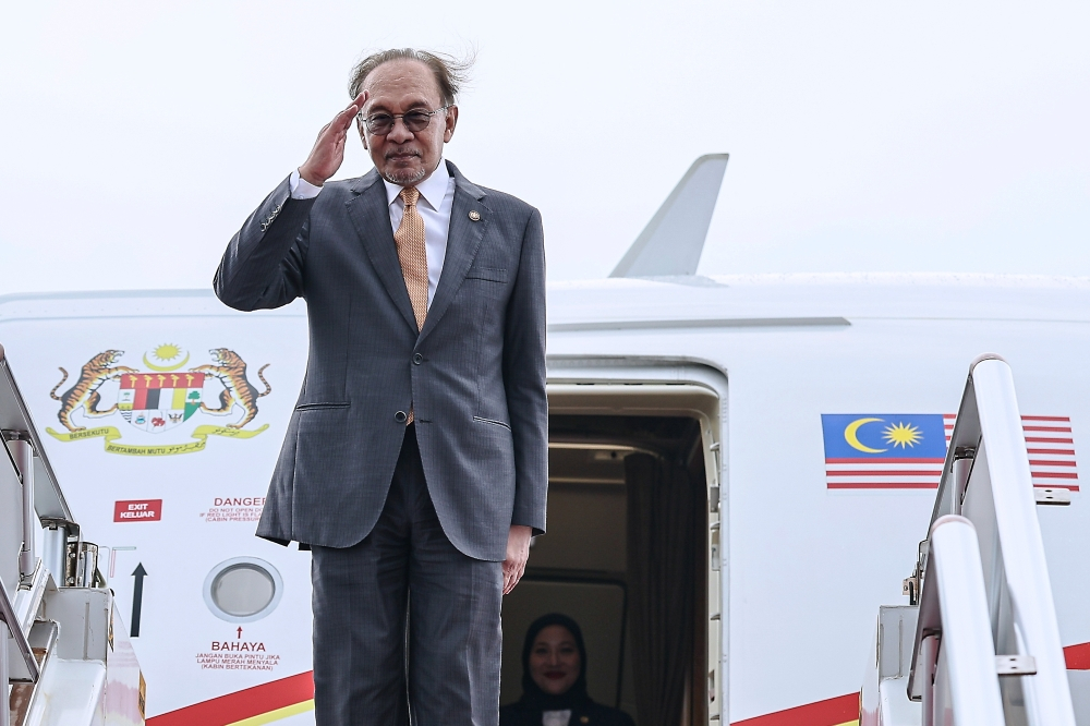 Anwar to Review Electricity Bill Hike as Malaysians Seek Relief at Special Meeting Tomorrow